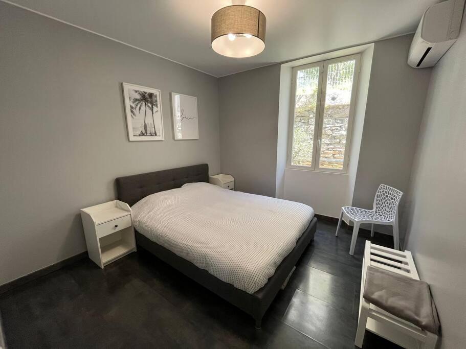 Entierement Renovee Avec Piscine En Plein Coeur De Bastia - Corse Villa Bastia (Corsica)